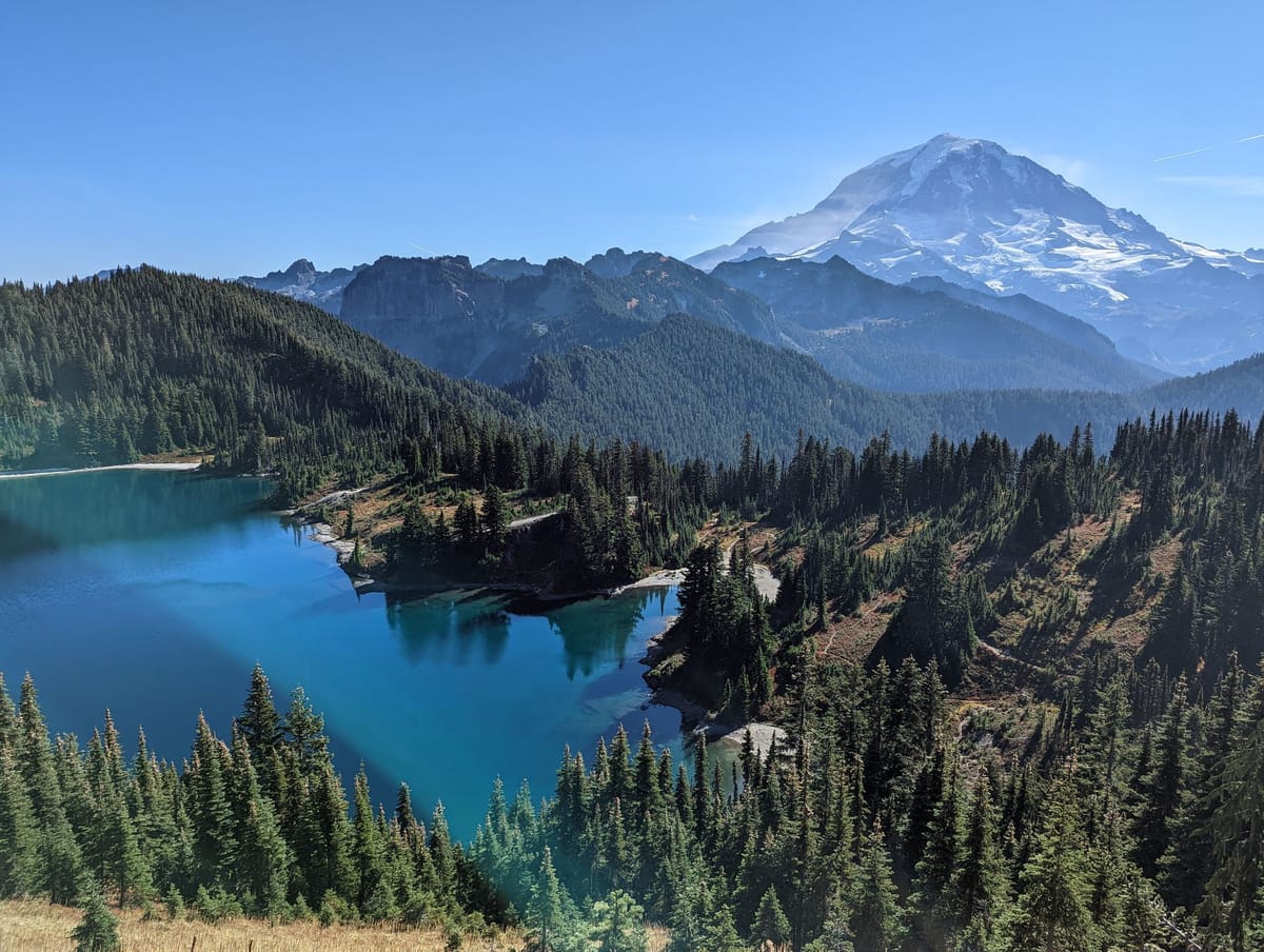 Why Twitter had 7500 Employees, and Startups Crush Big Companies.